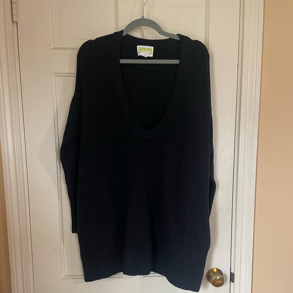 Yummy Sweater Womens Size Large Black  Pullover Sweater Deep V Pockets - Picture 1 of 10